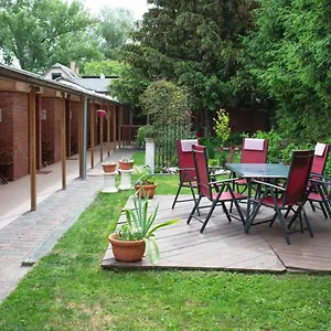 https://duna-party-pansion.inbudapesthotels.com